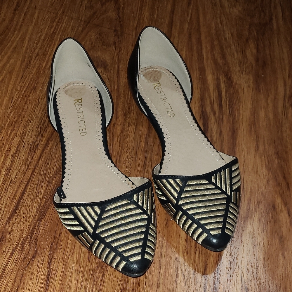 Women's Black and Gold Flats